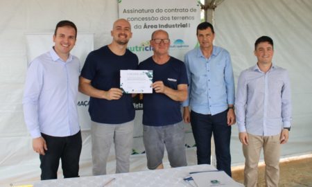 Governo de Morro da Fumaça entrega terrenos da Área Industrial I