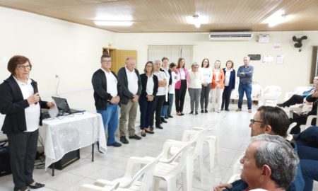 Apae reúne apoiadores e apresenta 1º coral da instituição em Morro da Fumaça