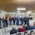 Apae reúne apoiadores e apresenta 1º coral da instituição em Morro da Fumaça