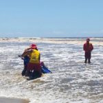 Projeto Praia Acessível leva alunos da Apae de Morro da Fumaça à praia