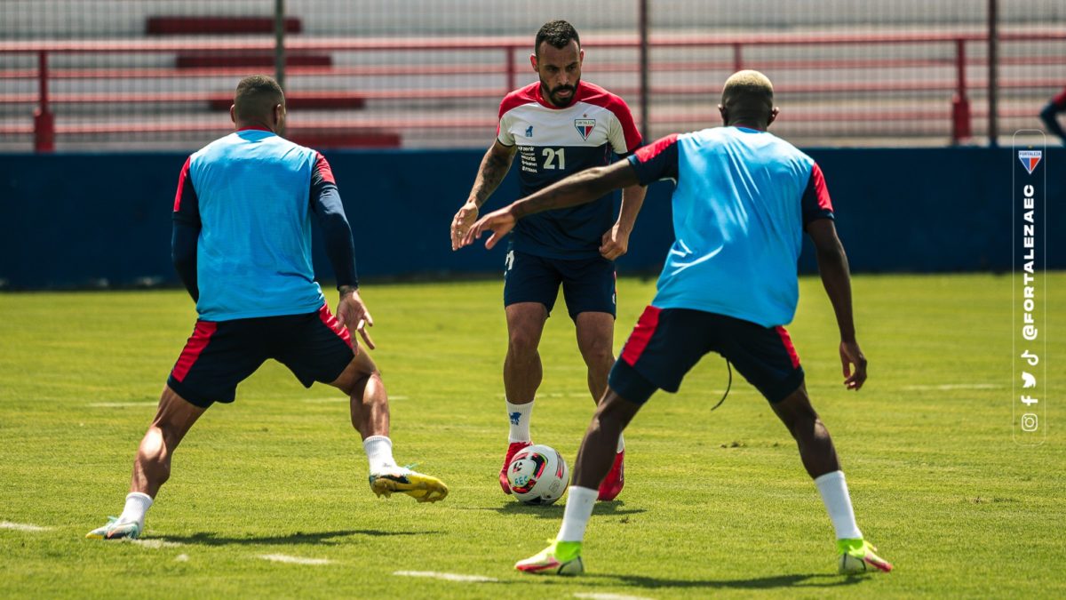 Após descanso em Morro da Fumaça, Moisés Vieira inicia pré-temporada no Fortaleza