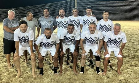 Dois jogos e 10 gols na abertura do Campeonato Esplanada Master Beach Soccer