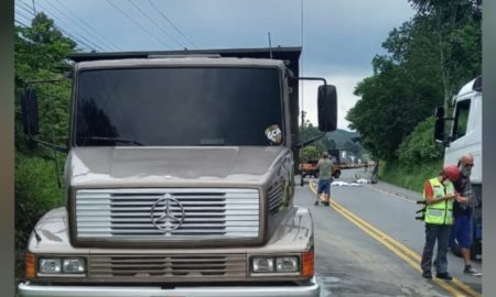 Caminhão de Morro da Fumaça envolvido em acidente com duas mortes