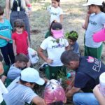 Alunos fumacenses realizam plantio de mudas de árvores nativas da Mata Atlântica