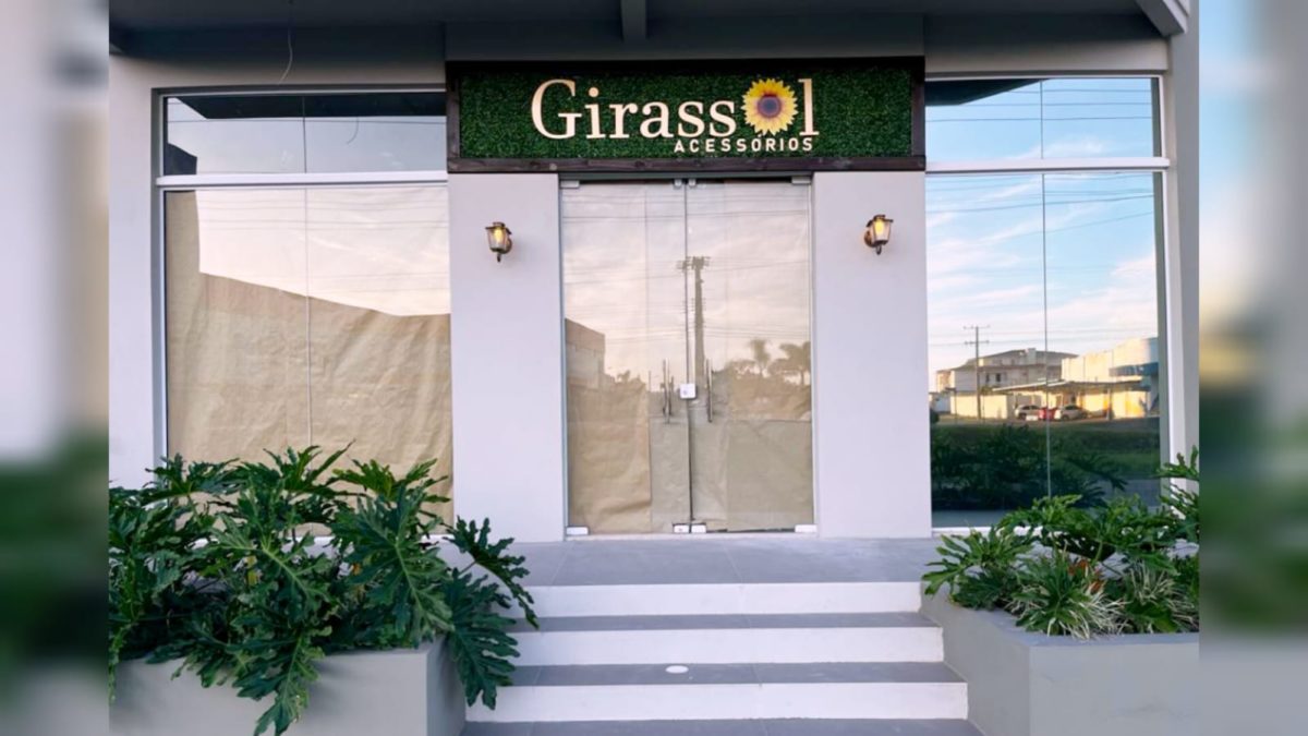 Loja Girassol Acessórios reinaugura em novo endereço