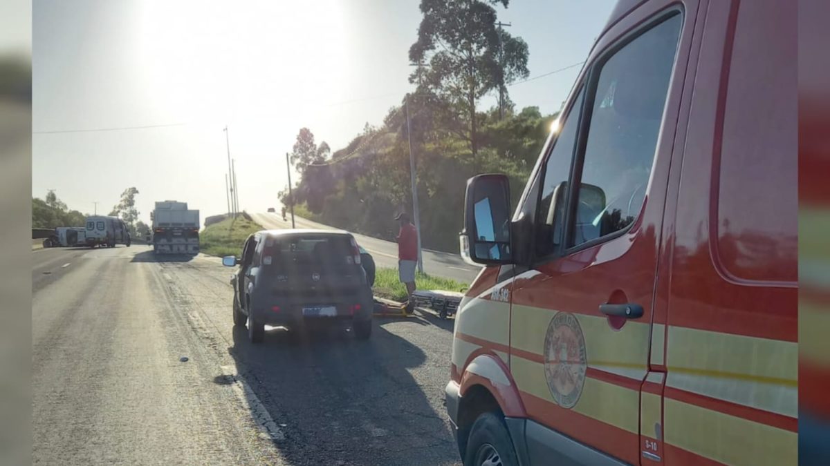 Bombeiros de Morro da Fumaça atendem acidente na BR-101