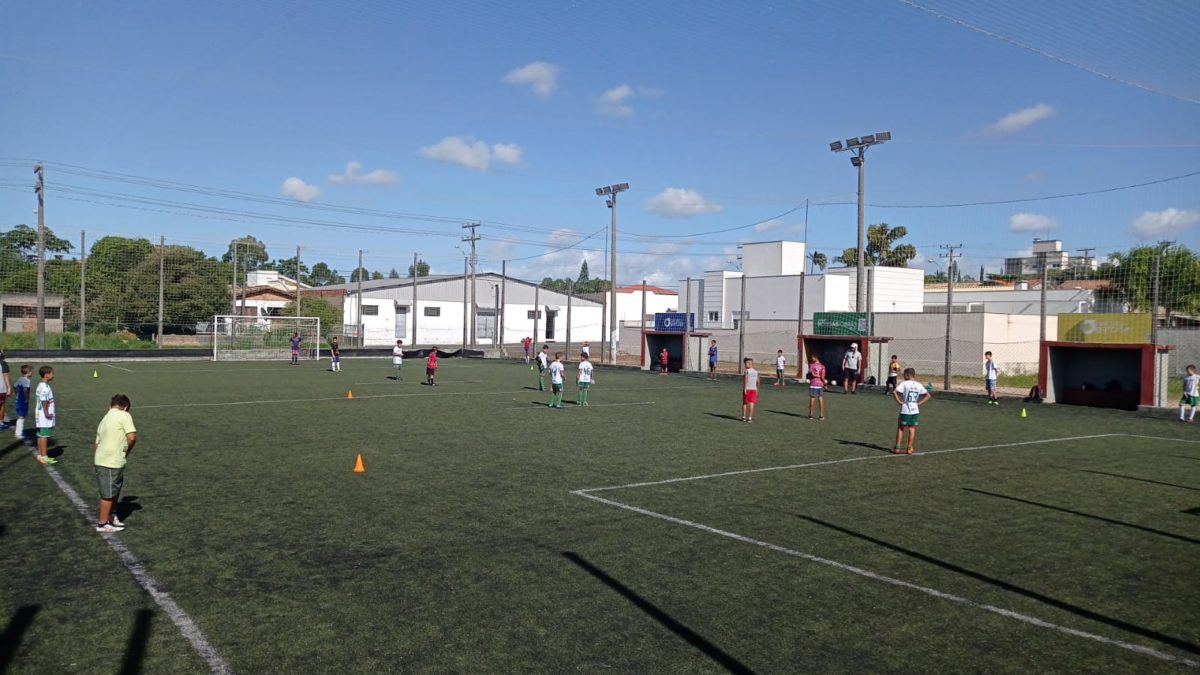 Escolinha Rui Barbosa Social bate recorde e passa de 200 inscrições