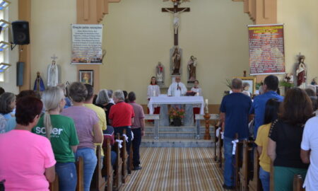 Missa e almoço festivo marcam a terceira novena de Nossa Senhora do Carmo