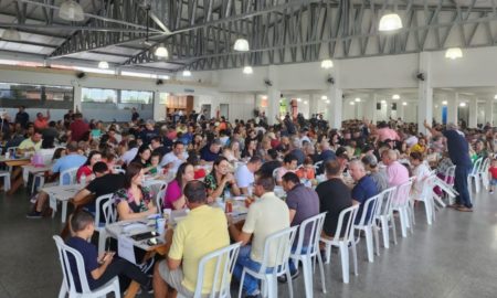 Festeiros comemoram sucesso do Almoço de Ramos