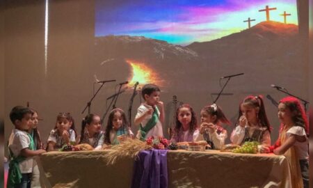 Encenação de Páscoa na Igreja do Evangelho Quadrangular emociona fiéis