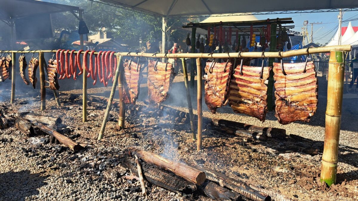 Costela assada é sucesso em mais uma edição da Maggiofest