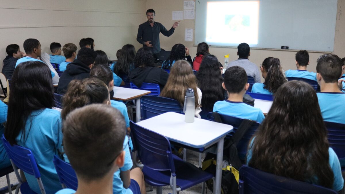 Defesa Civil na Escola prepara estudantes para serem cidadãos atentos em Morro da Fumaça