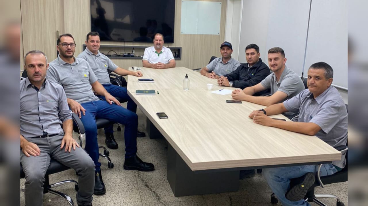 Equipe técnica da Cooperzem visita Cermoful Energia