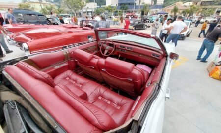 Encontro de carros antigos movimenta Morro da Fumaça