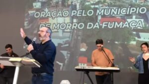 Culto de Ação de Graças da Igreja Quadrangular homenageia Morro da Fumaça