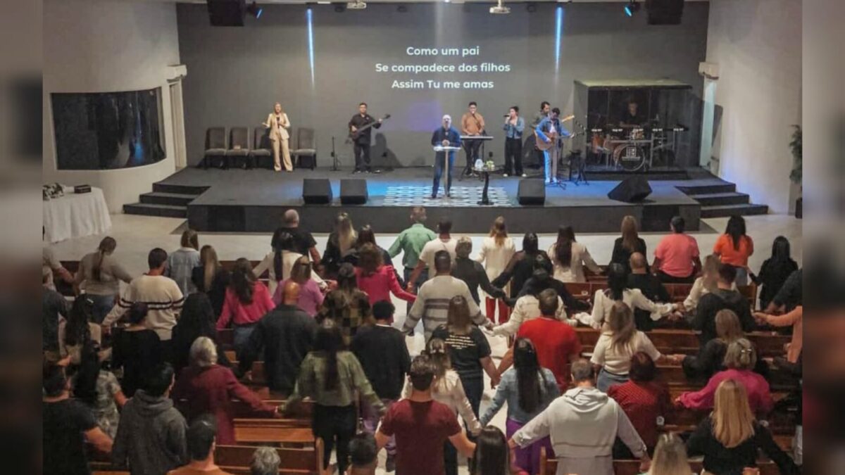 Culto de Ação de Graças da Igreja Quadrangular homenageia Morro da Fumaça