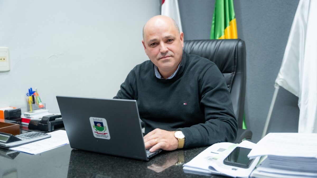 Vereador Laenio da Silva consegue liminar e retorna ao Legislativo