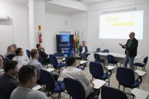 Governo de Morro da Fumaça incentiva empreendedorismo na cidade e renova parceria com Sebrae