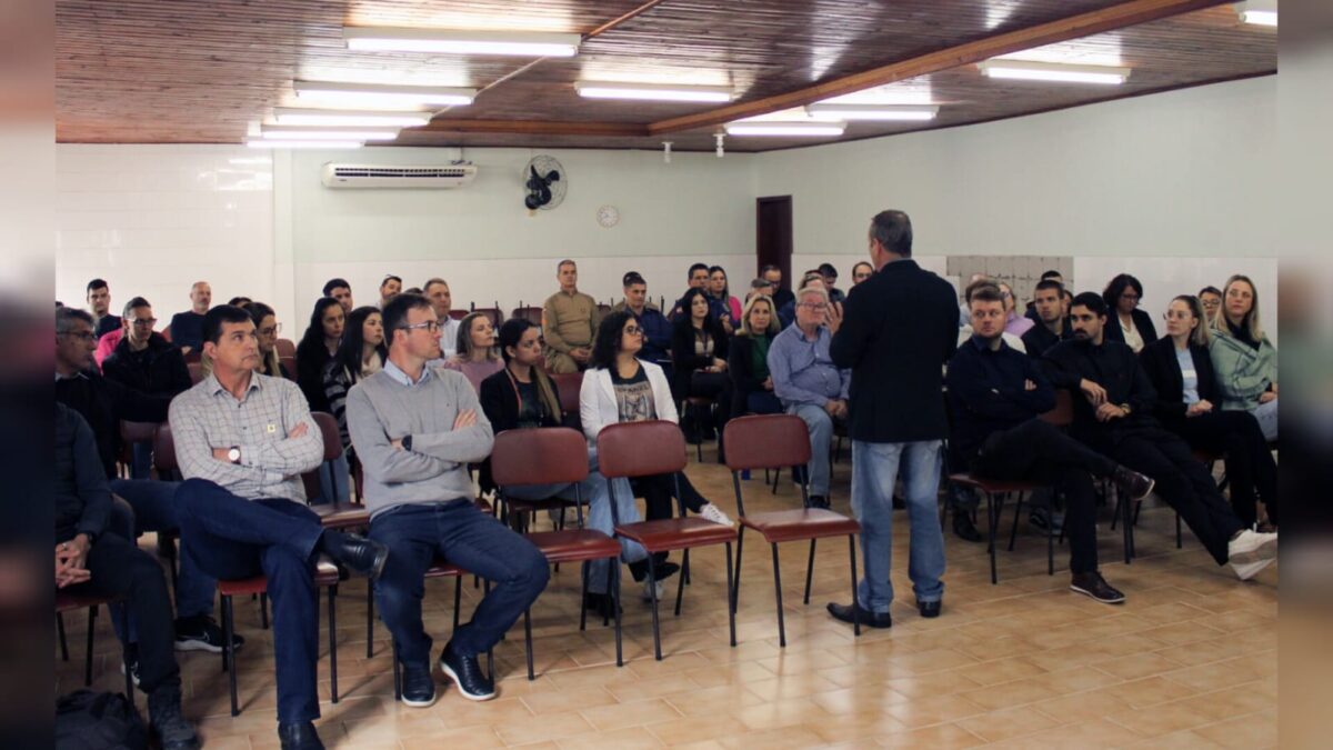 Servidores municipais de Morro da Fumaça passam por capacitação