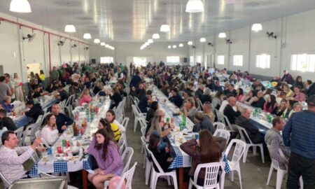 Grande público prestigia festa da padroeira de Linha Torrens