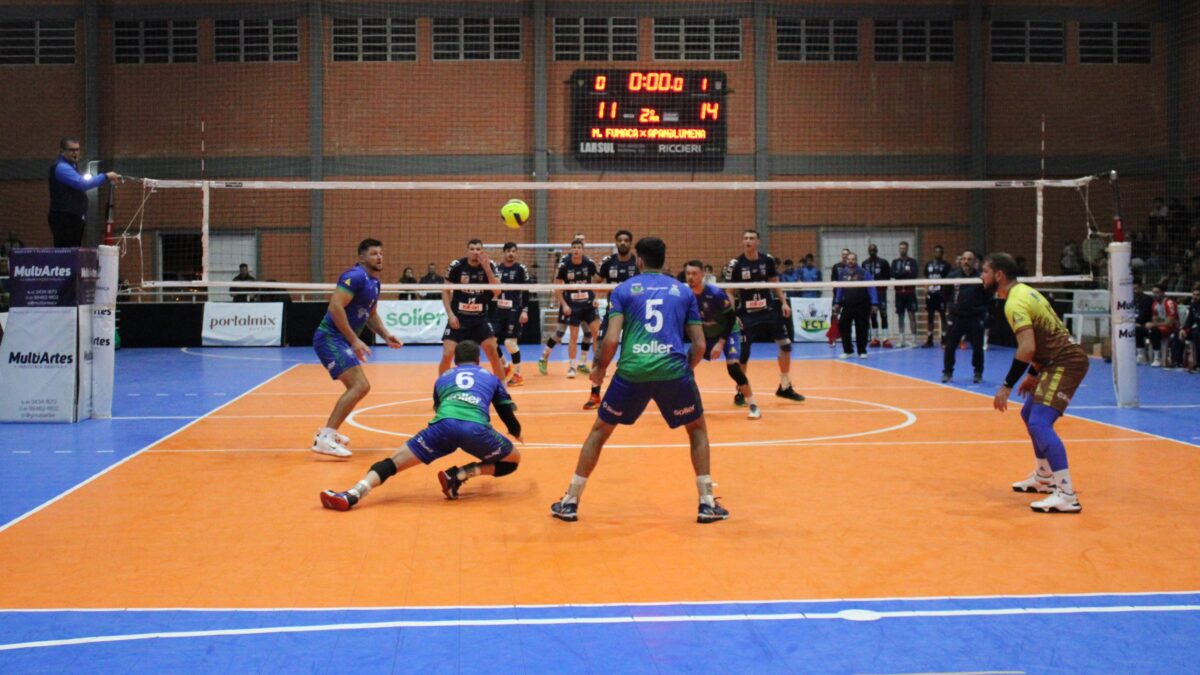 VOA Vôlei Morro da Fumaça tem sua primeira derrota no campeonato estadual para equipe da Superliga