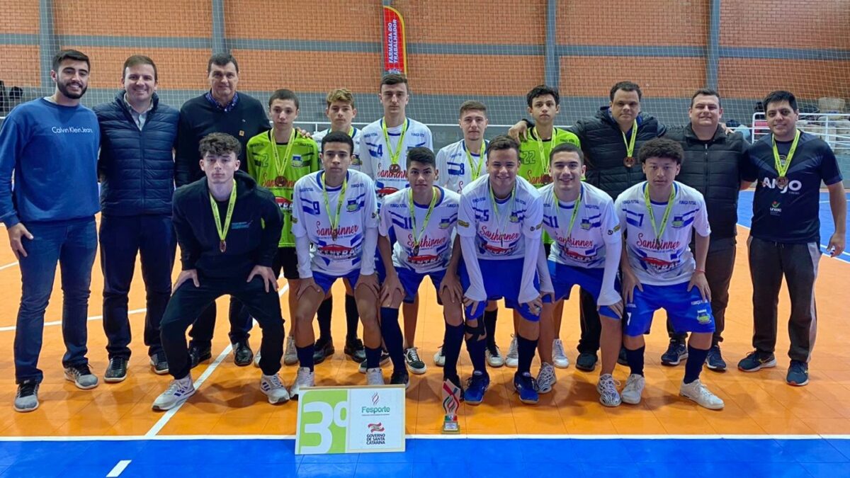 Futsal masculino de Morro da Fumaça conquista vaga para a fase estadual da Olesc