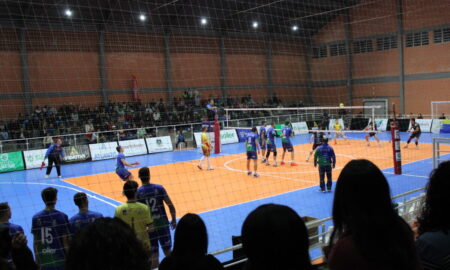 VOA Vôlei Morro da Fumaça disputa semifinal contra equipe da Superliga A