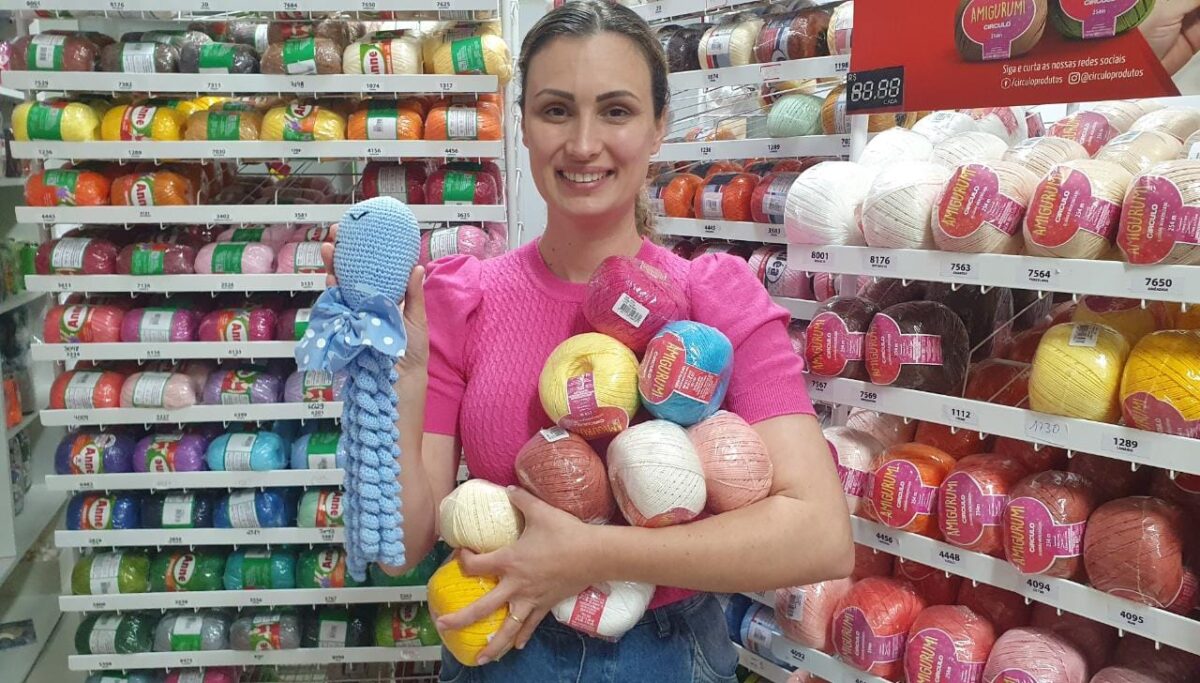 Vereadora Jorgia Guglielmi inicia Campanha em prol de bebês prematuros com Polvos de Crochê