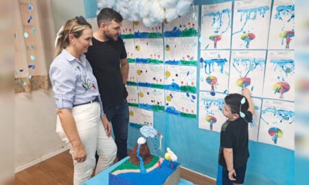 Planetas, dinossauros, fósseis e muito mais: alunos expõem aprendizados na Feira Cultural da Família em Morro da Fumaça