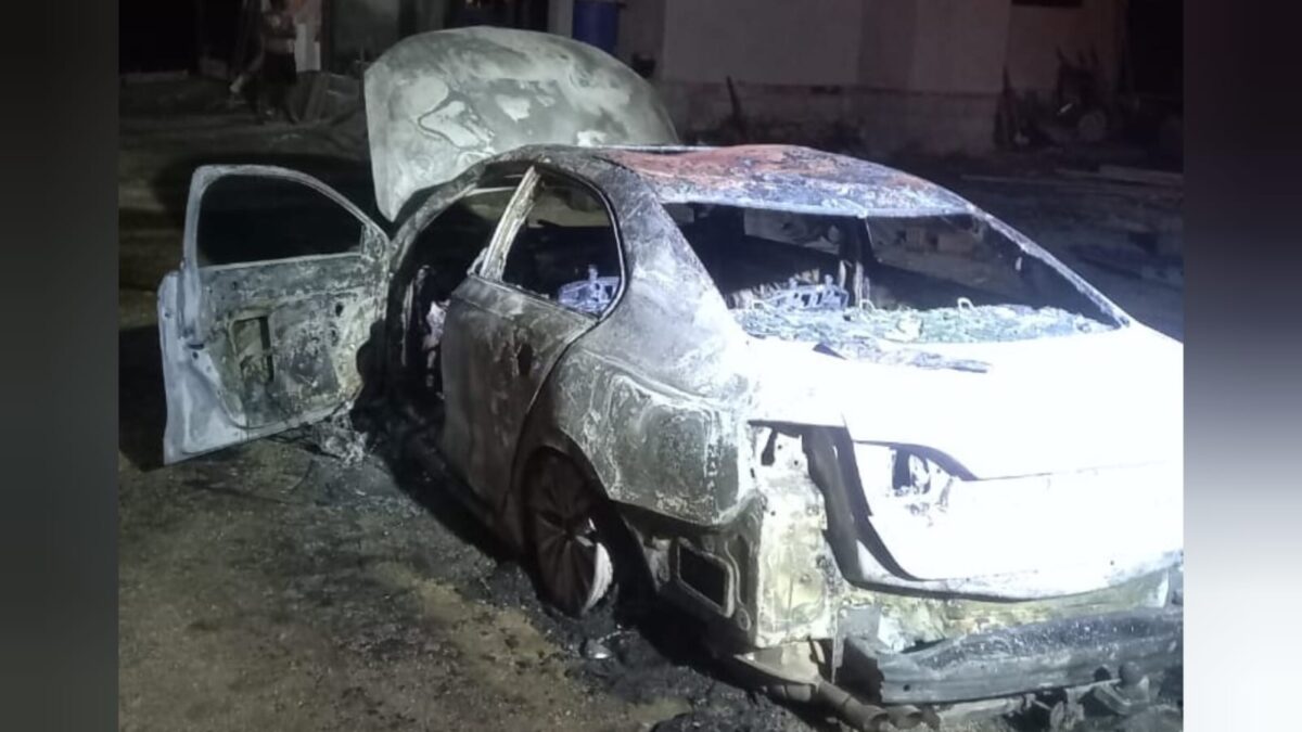 Carro utilizado em sequestro de criança é incendiado em Morro da Fumaça