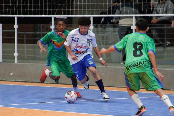 Jovem fumacense fará teste em equipe de futsal da Balneário Camboriú