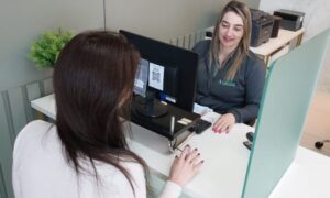 Laboratório Laborvida implanta cadastro com biometria digital