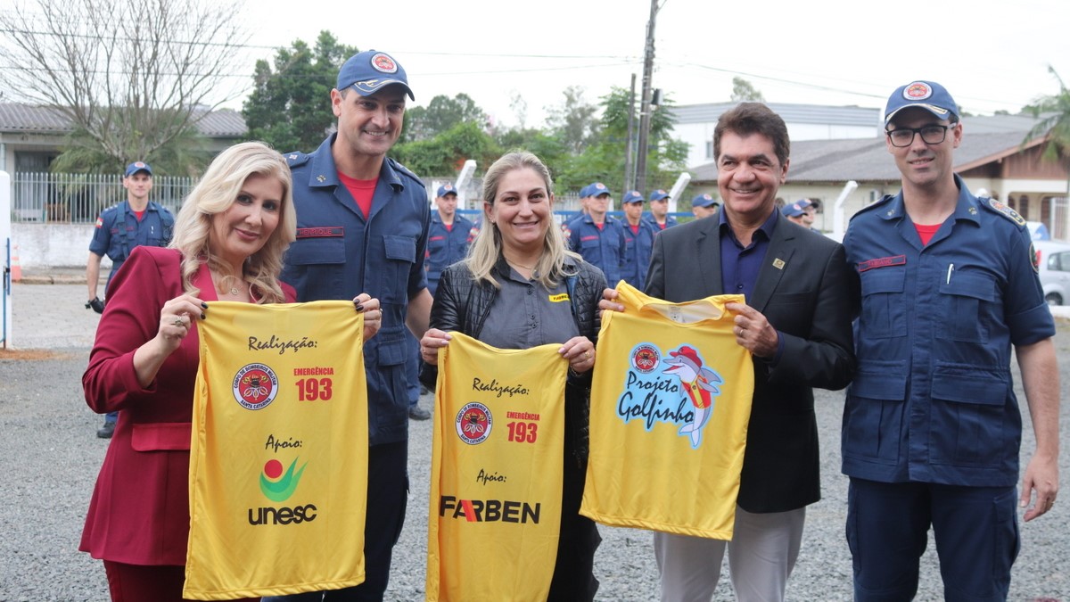 Luciane Ceretta recebe título “Amigo do Bombeiro”