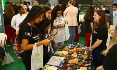 Unesc Profissões: conectando o futuro de estudantes do Ensino Médio com a Universidade