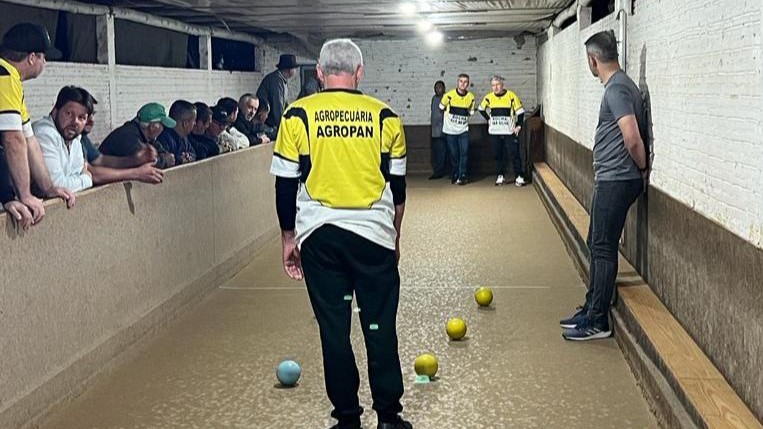 Três equipes já garantiram vagas para a próxima fase da Copa Cermoful de Bocha