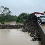 Sujeira acumulada e o represamento das águas do Rio Urussanga