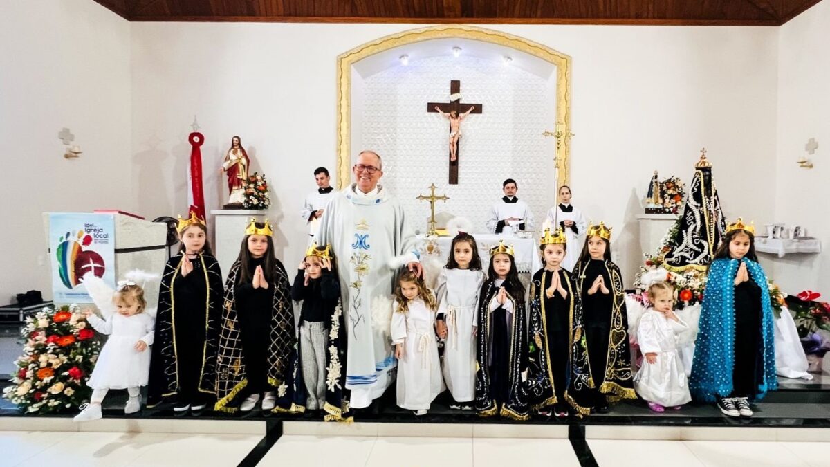 Mina Fluorita celebra padroeira Nossa Senhora Aparecida