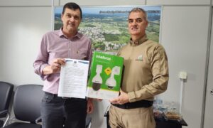 Governo Municipal realiza entrega de câmera de segurança à Polícia Militar