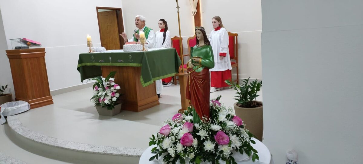 Bairro Jussara segue programação da padroeira Santa Luzia