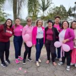 Equipe da ESF Estação Cocal realiza passeata para destacar Campanha Outubro Rosa