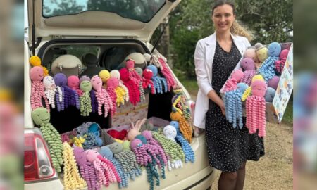 Polvos de Crochê são entregues no Hospital Materno Infantil Santa Catarina