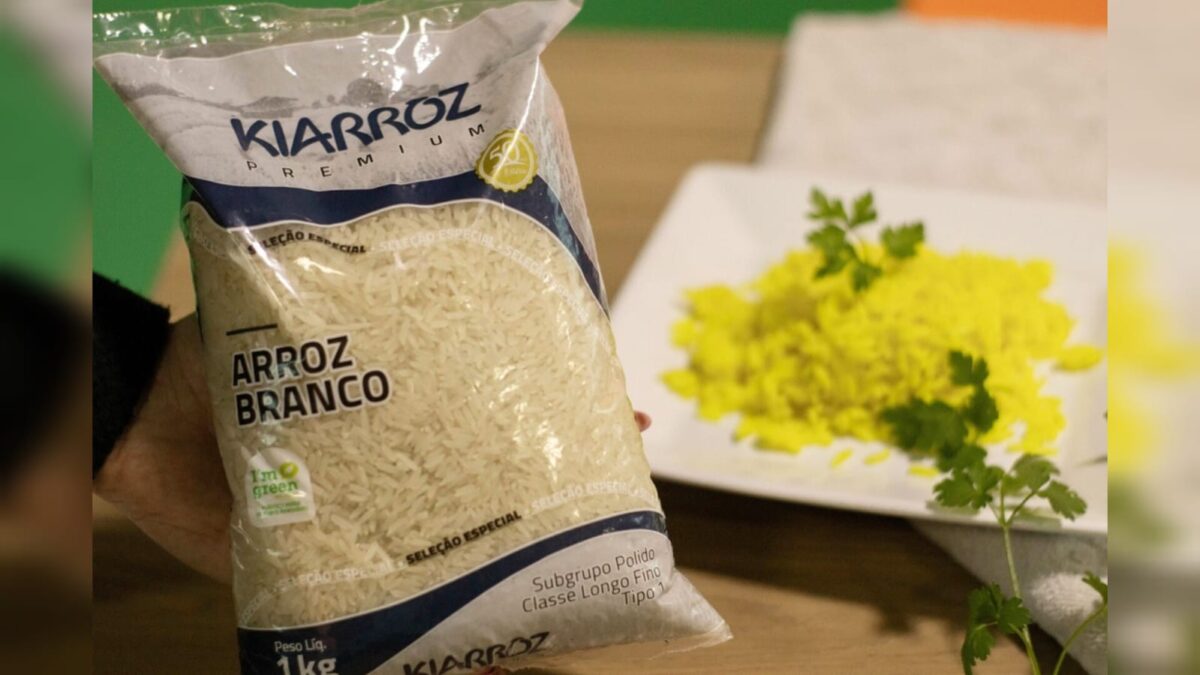 Além da cor e sabor: descubra os benefícios do arroz com açafrão