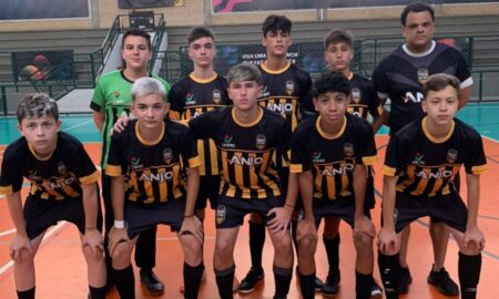 Equipe sub-14 de Morro da Fumaça se classifica para final do Campeonato Anjos do Futsal