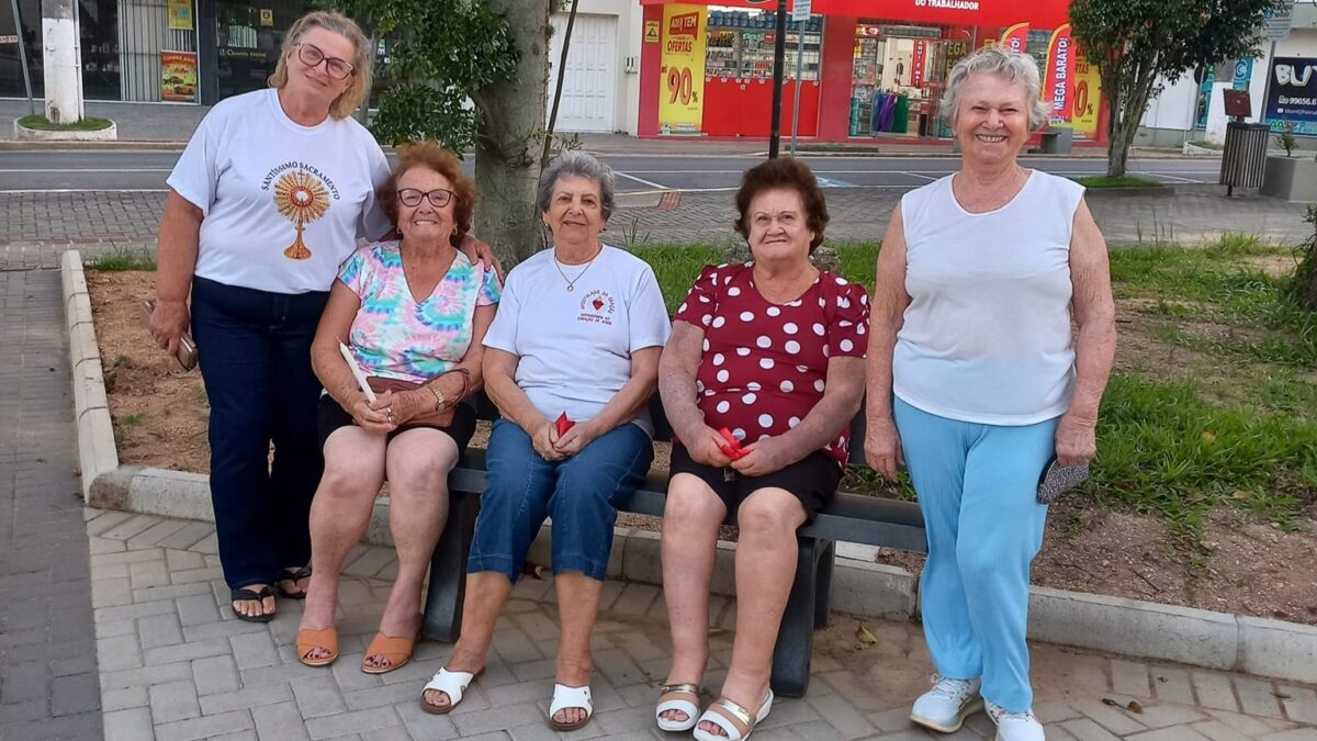 Festeiros iniciam venda de ingressos para eventos nas comunidades