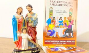 Roteiro dos Grupos Bíblicos em Família já está disponível nas paróquias