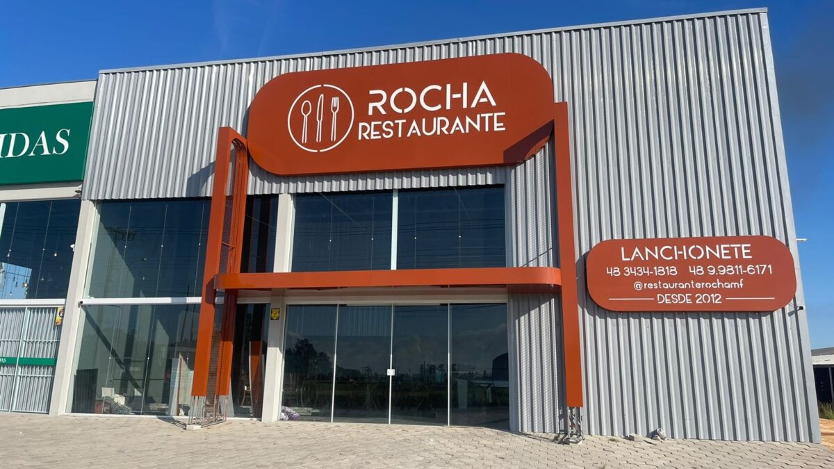 Rocha Restaurante reinaugura em novo endereço