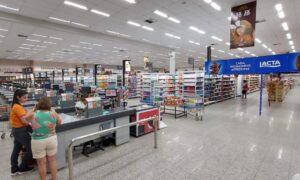 Giassi Supermercados completa um ano em Morro da Fumaça e projeta crescimento