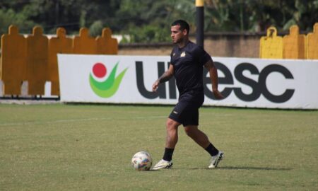 Criciúma e Brusque disputam jogo de ida da final do Campeonato Catarinense