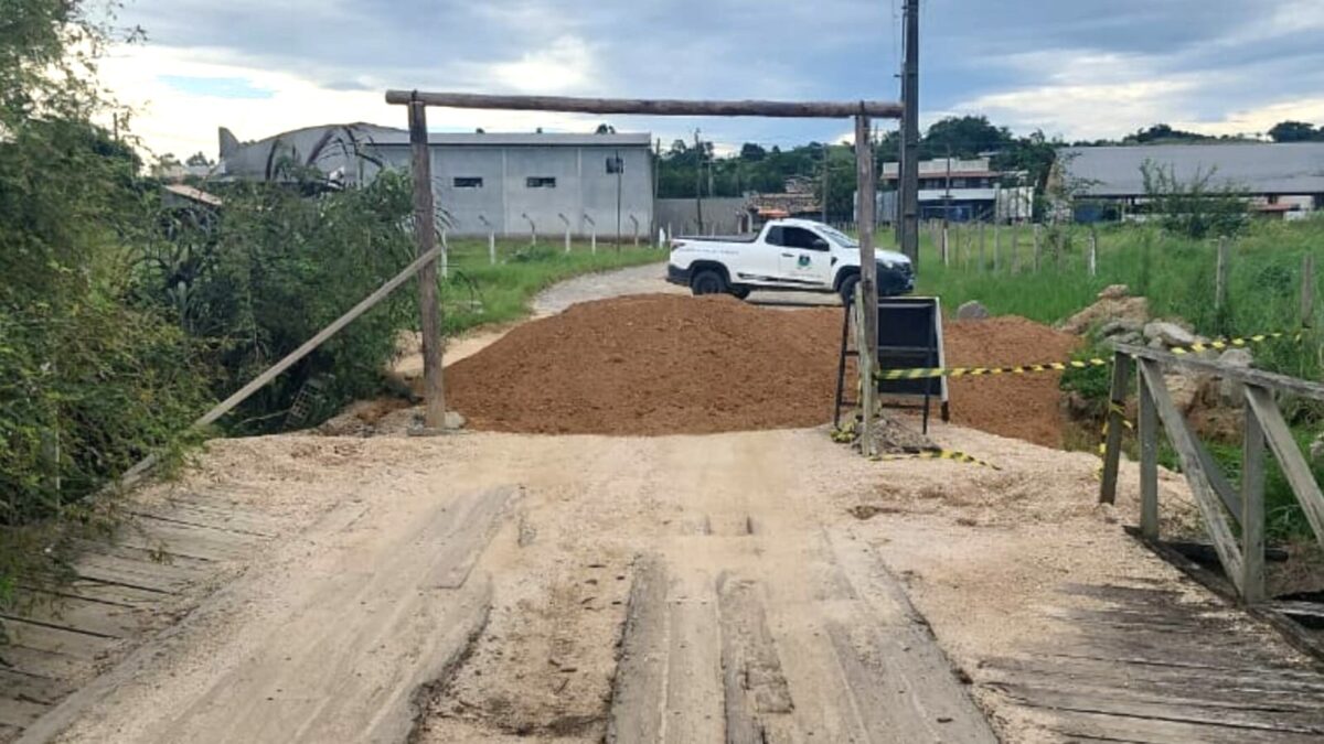 Após estragos causados pela chuva, ponte sobre o Rio Ronco D’Água é interditada