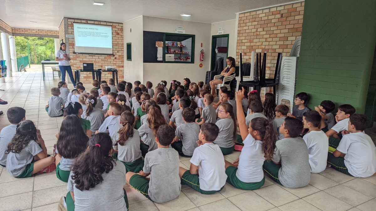 Dengue: Saúde de Morro da Fumaça retoma ações de conscientização nas escolas